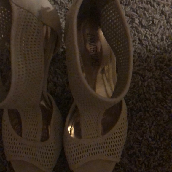 Cream JLo Platform Heels - Picture 5 of 5